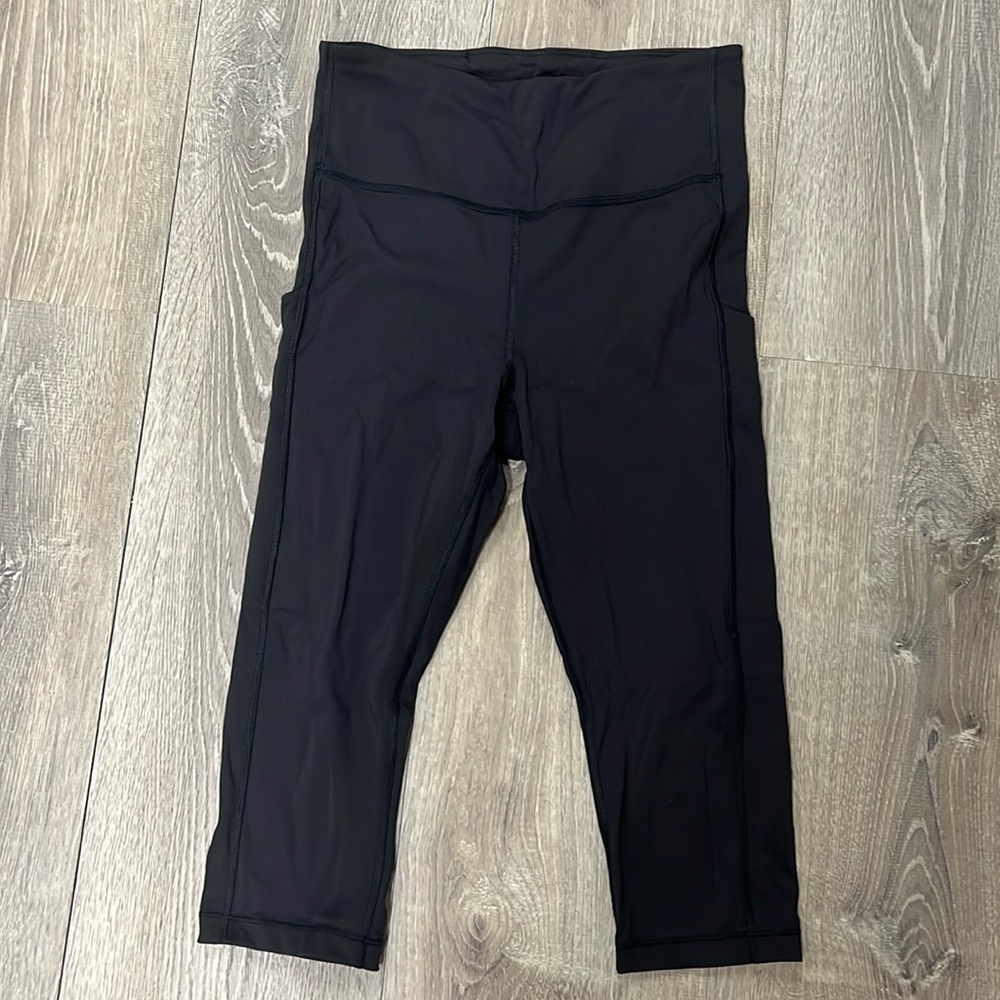 Athleta Ultimate Stash Pocket Crop